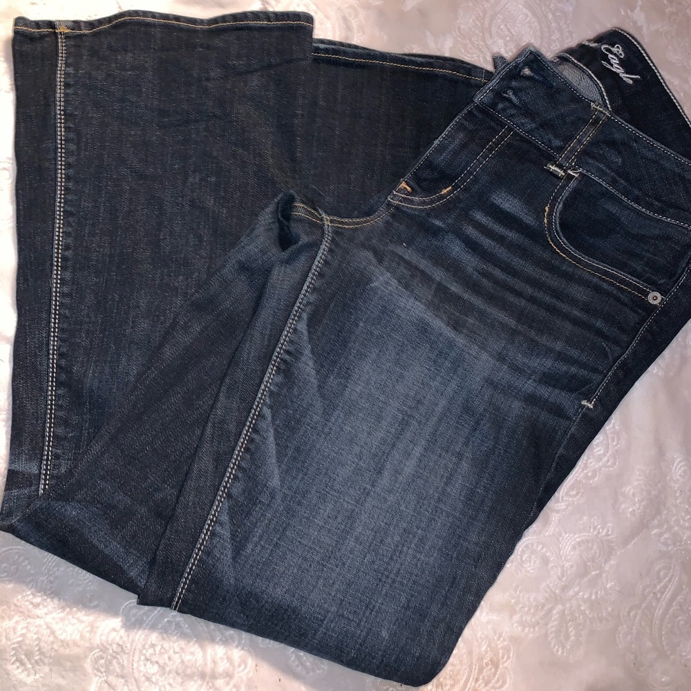 AMERICAN EAGLE